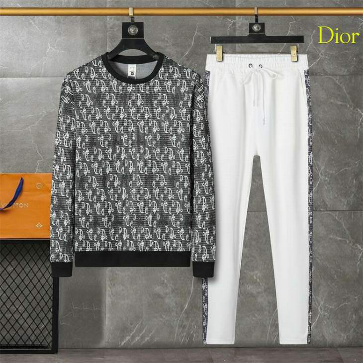 Picture of Dior Sweater Suits _SKUDiorM-4XL12yn21338564